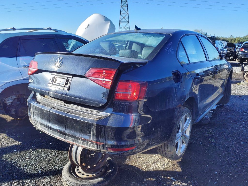 VOLKSWAGEN GLI 2015