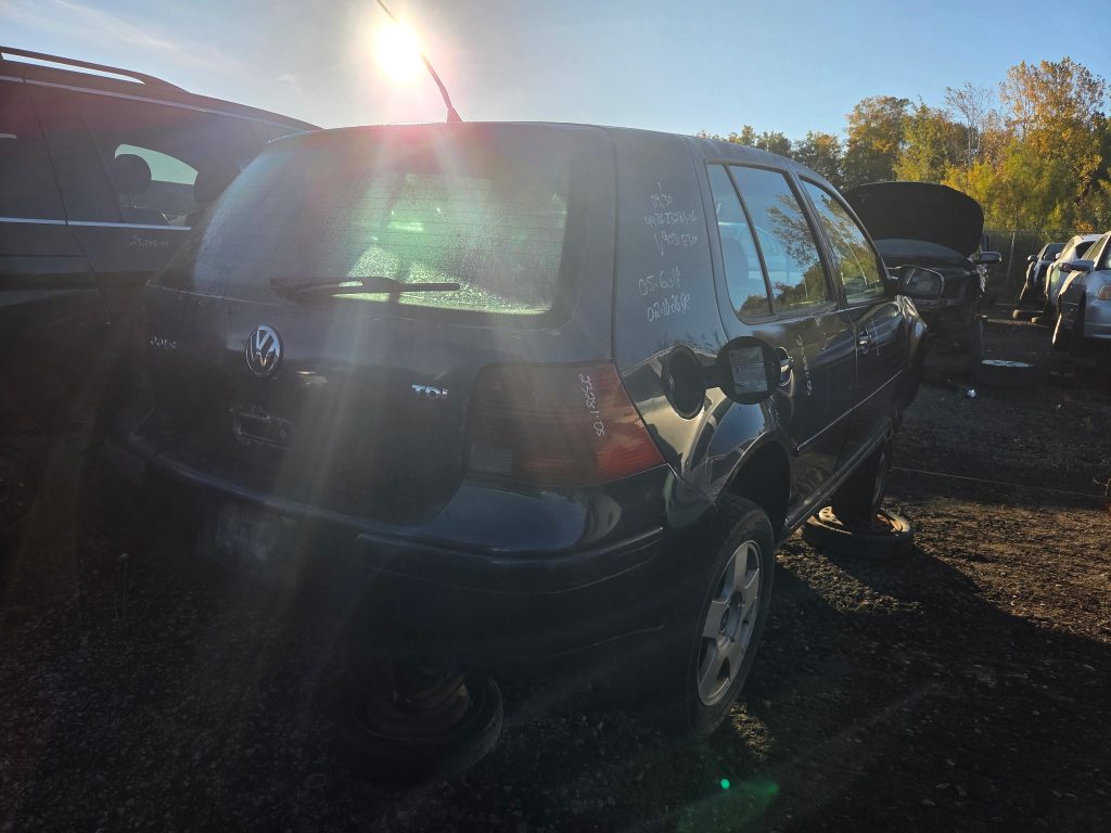VOLKSWAGEN GOLF 2005