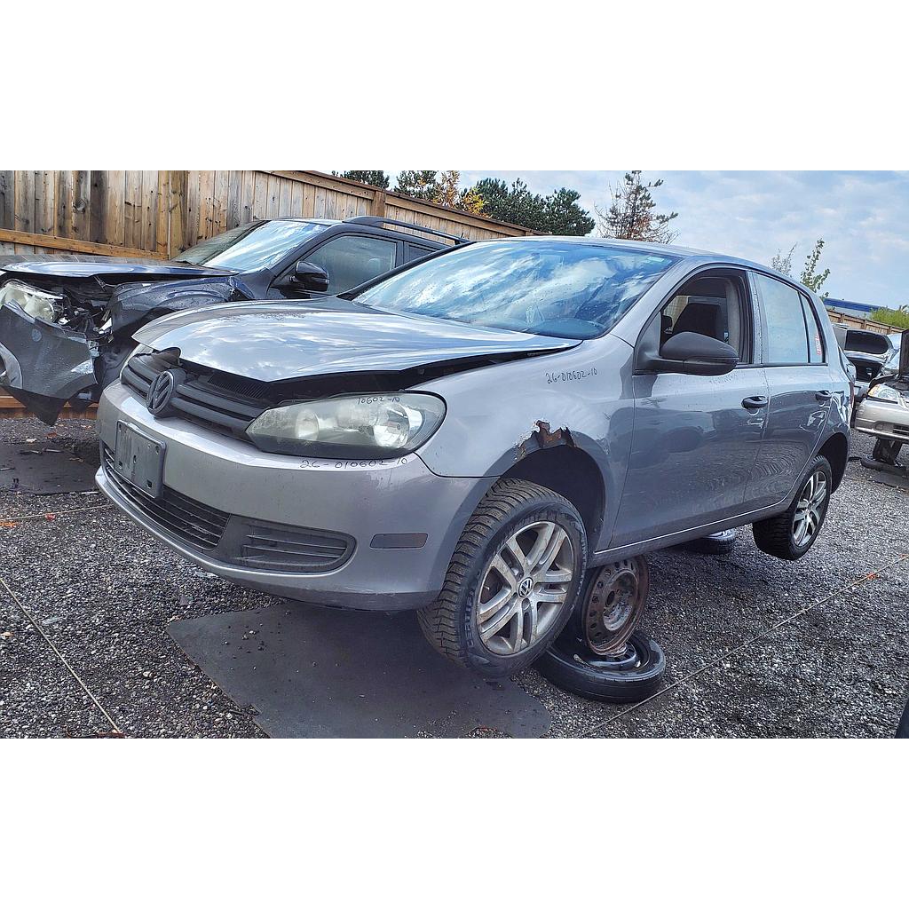 VOLKSWAGEN GOLF 2010