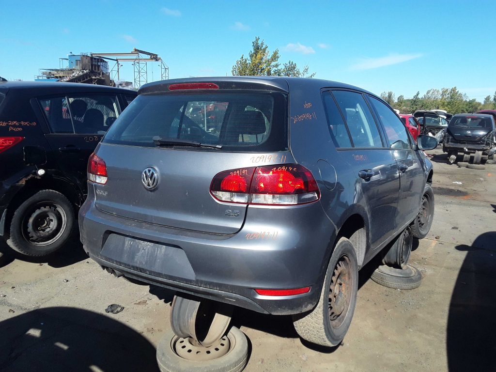 VOLKSWAGEN GOLF 2011