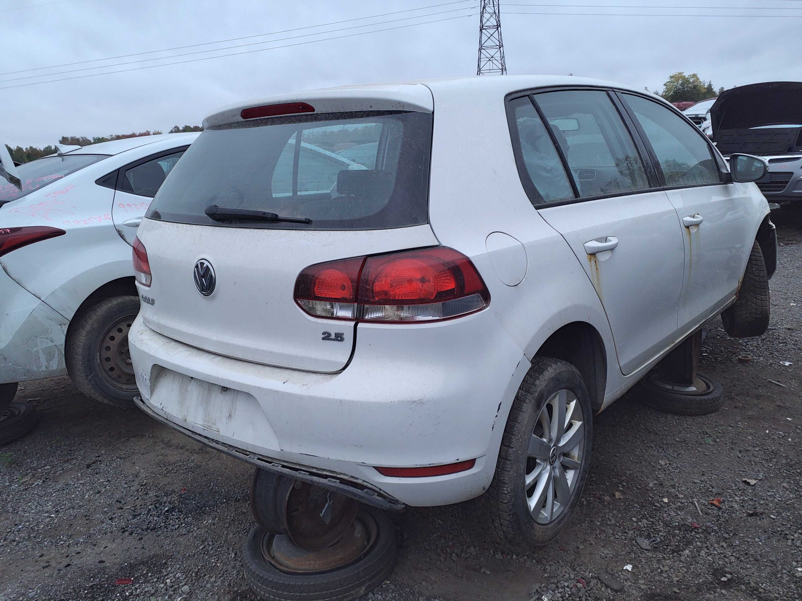 VOLKSWAGEN GOLF 2012