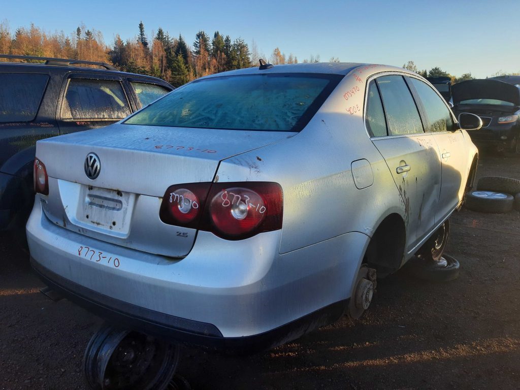 VOLKSWAGEN JETTA 2010