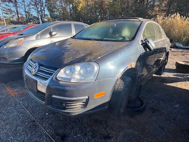 VOLKSWAGEN JETTA 2010