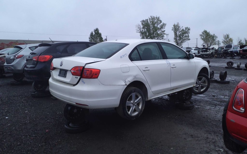 VOLKSWAGEN JETTA 2011