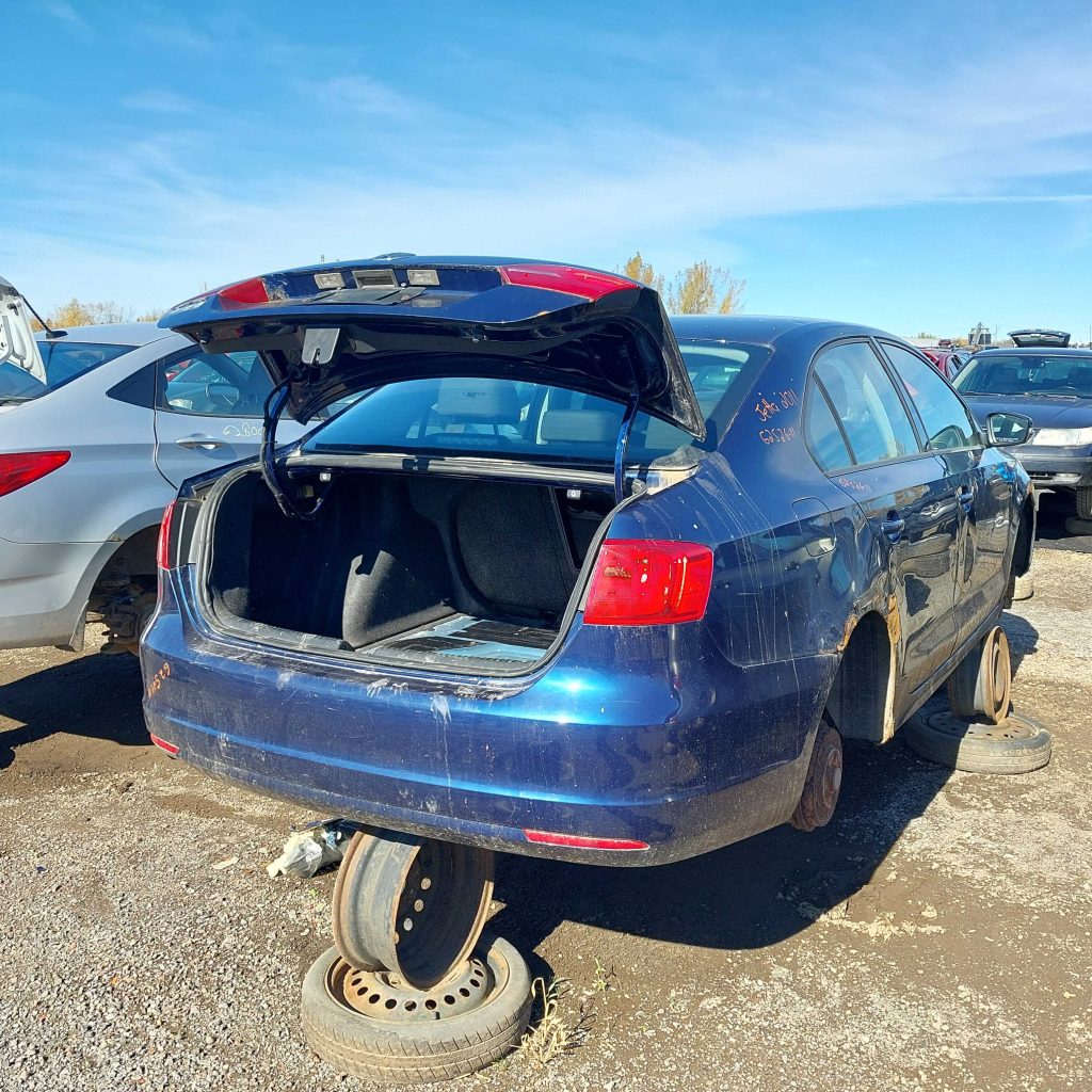 VOLKSWAGEN JETTA 2011
