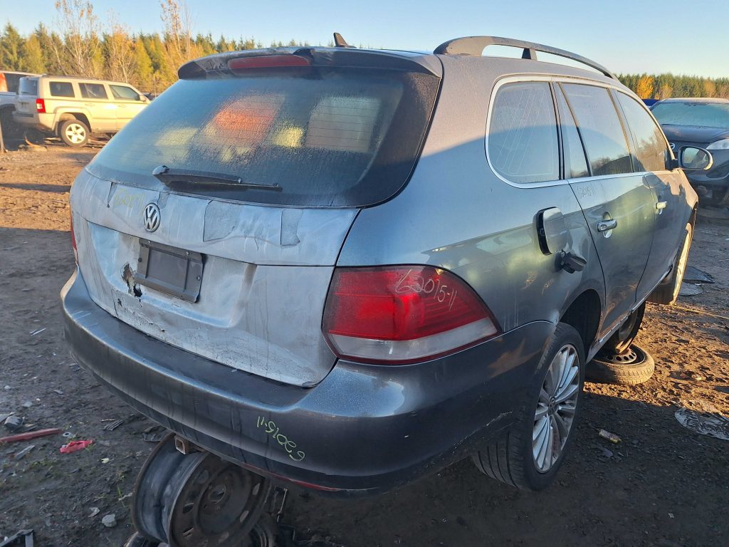 VOLKSWAGEN JETTA 2011