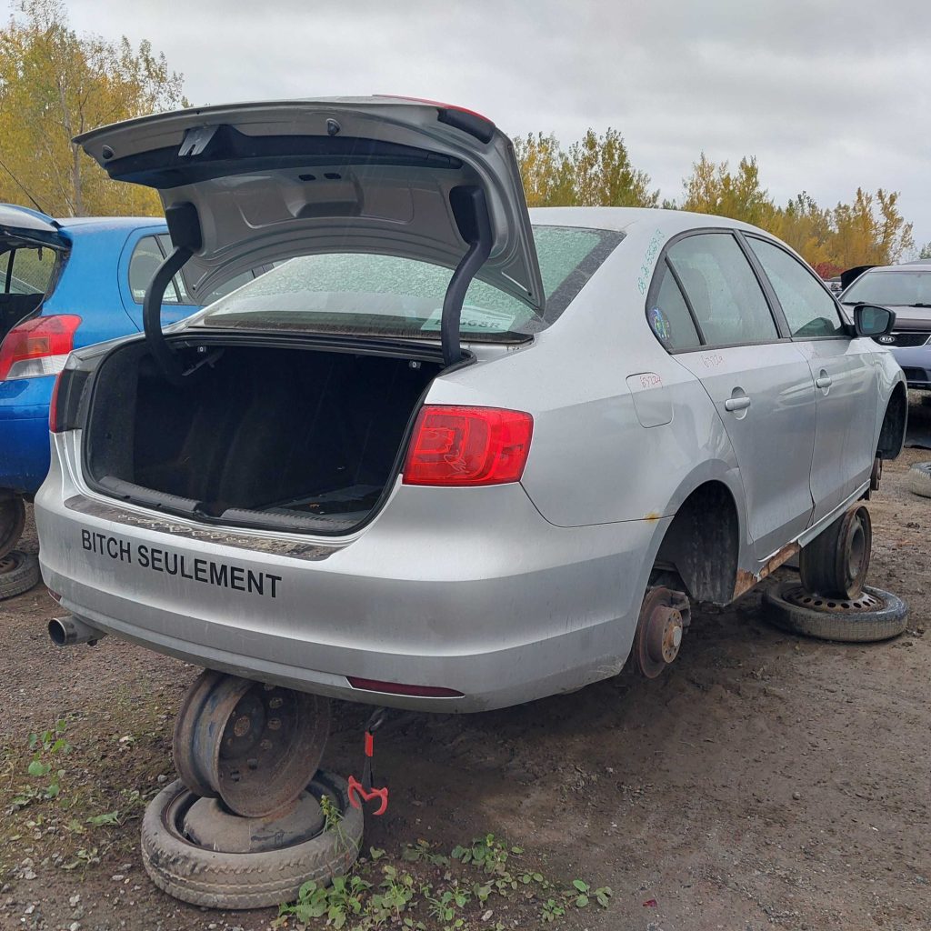 VOLKSWAGEN JETTA 2013