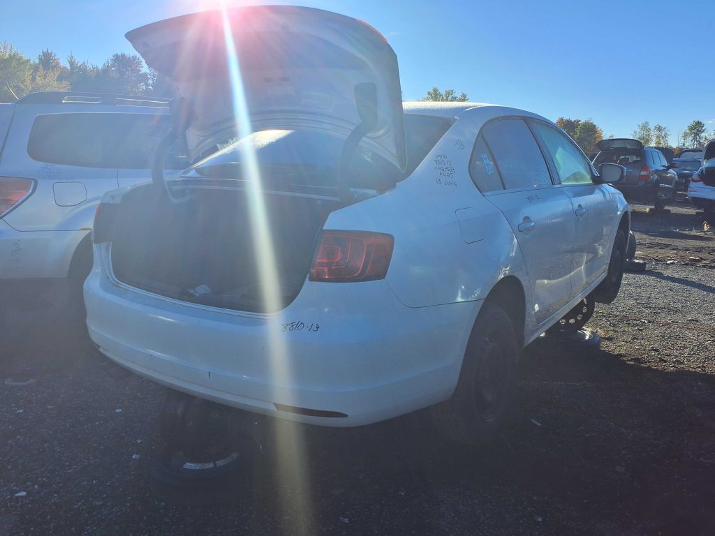 VOLKSWAGEN JETTA 2013