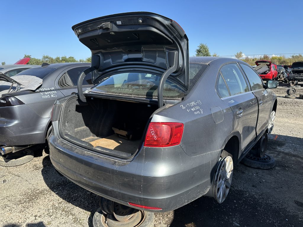 VOLKSWAGEN JETTA 2013