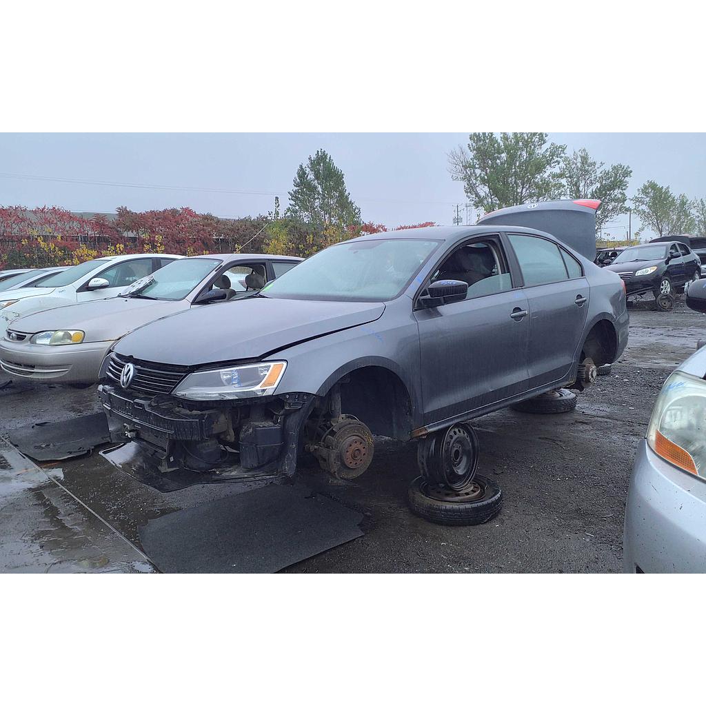 VOLKSWAGEN JETTA 2013