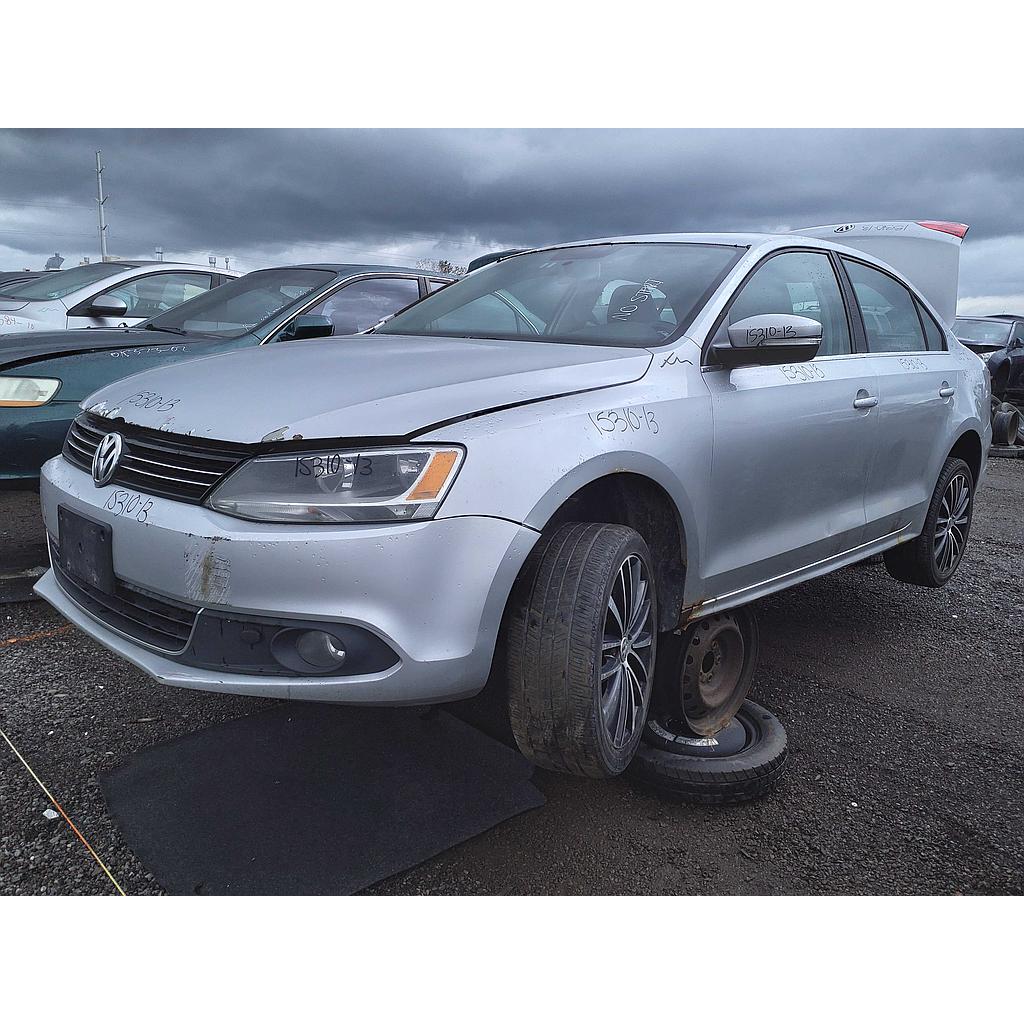 VOLKSWAGEN JETTA 2013