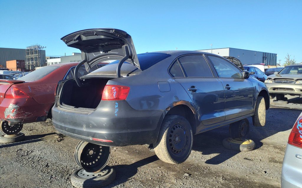 VOLKSWAGEN JETTA 2013