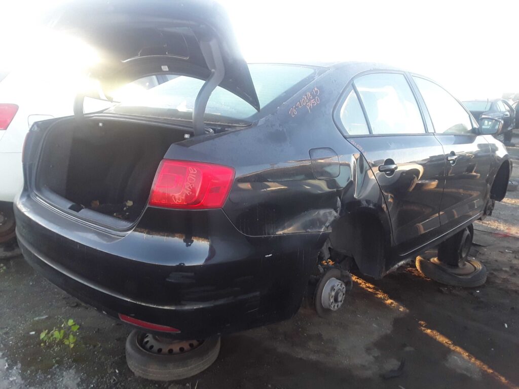 VOLKSWAGEN JETTA 2013