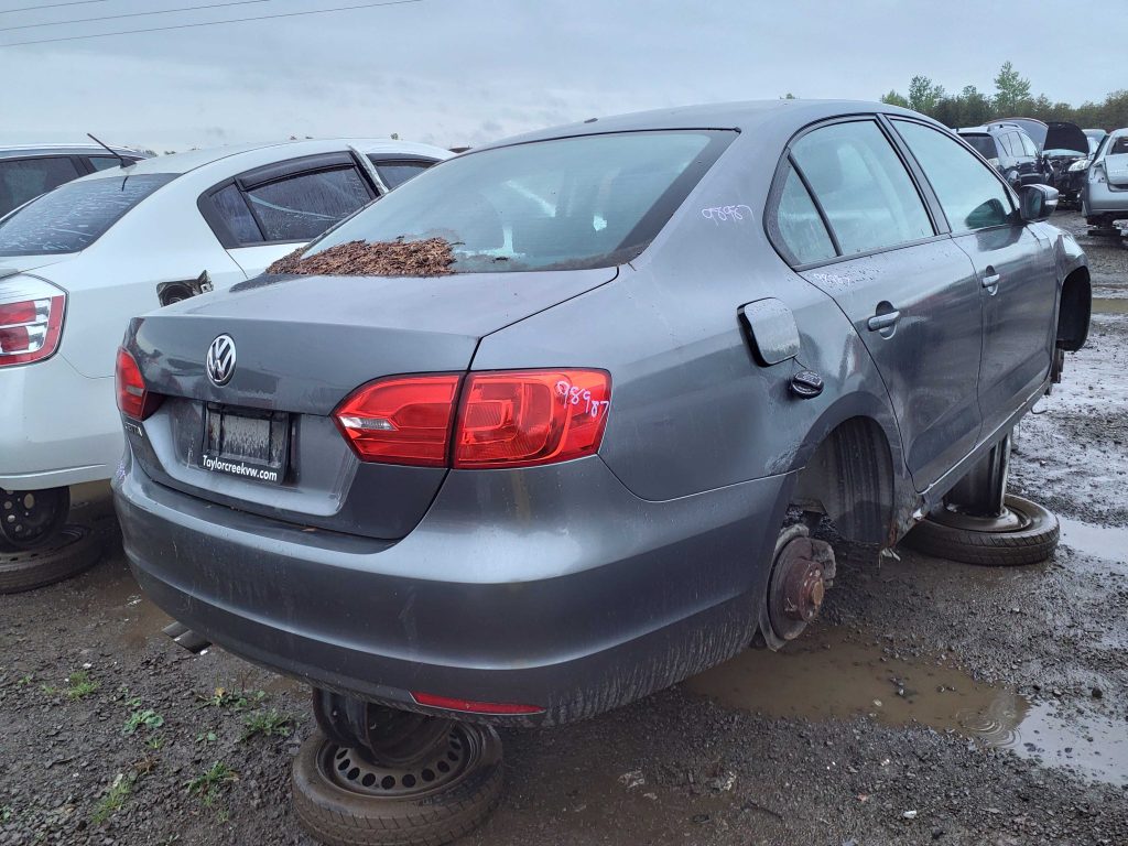 VOLKSWAGEN JETTA 2014