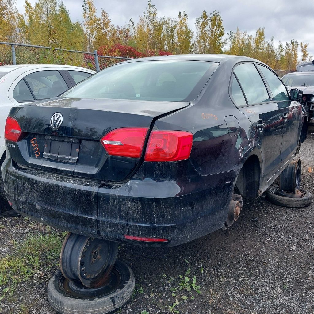 VOLKSWAGEN JETTA 2014