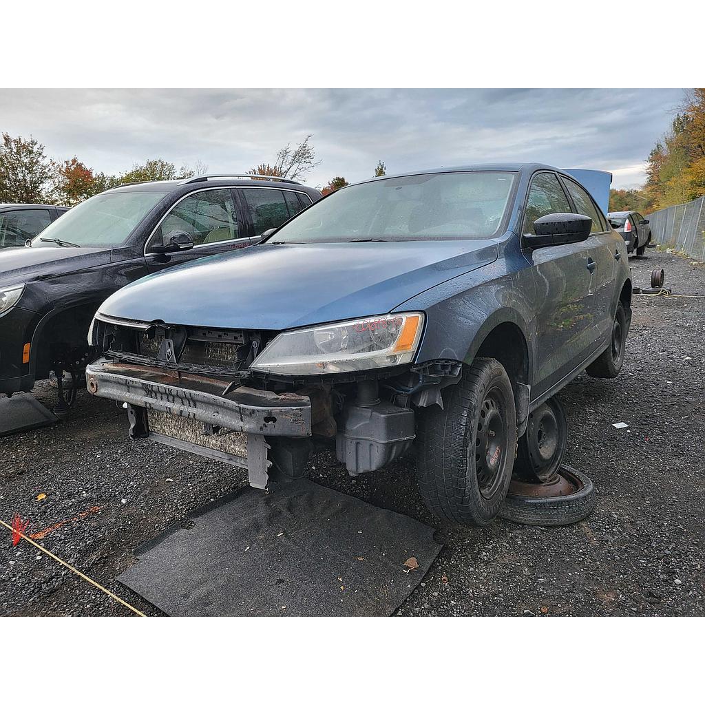 VOLKSWAGEN JETTA 2015