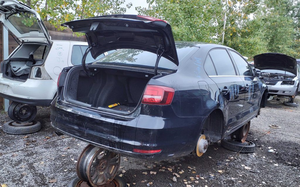 VOLKSWAGEN JETTA 2016