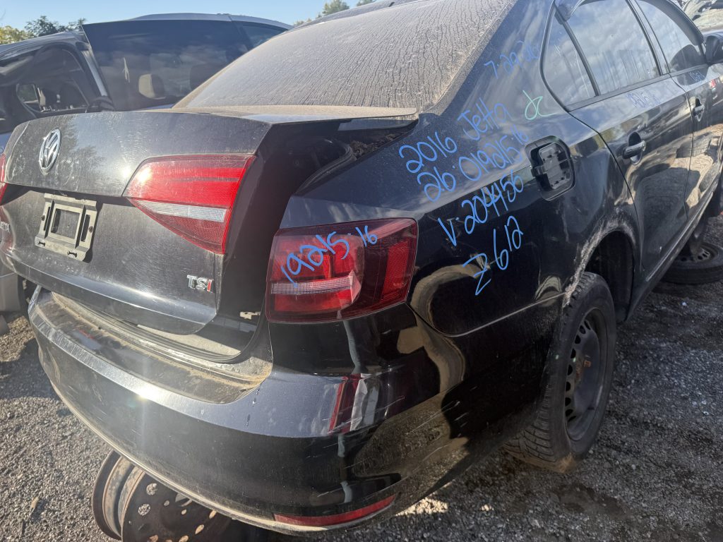 VOLKSWAGEN JETTA 2016