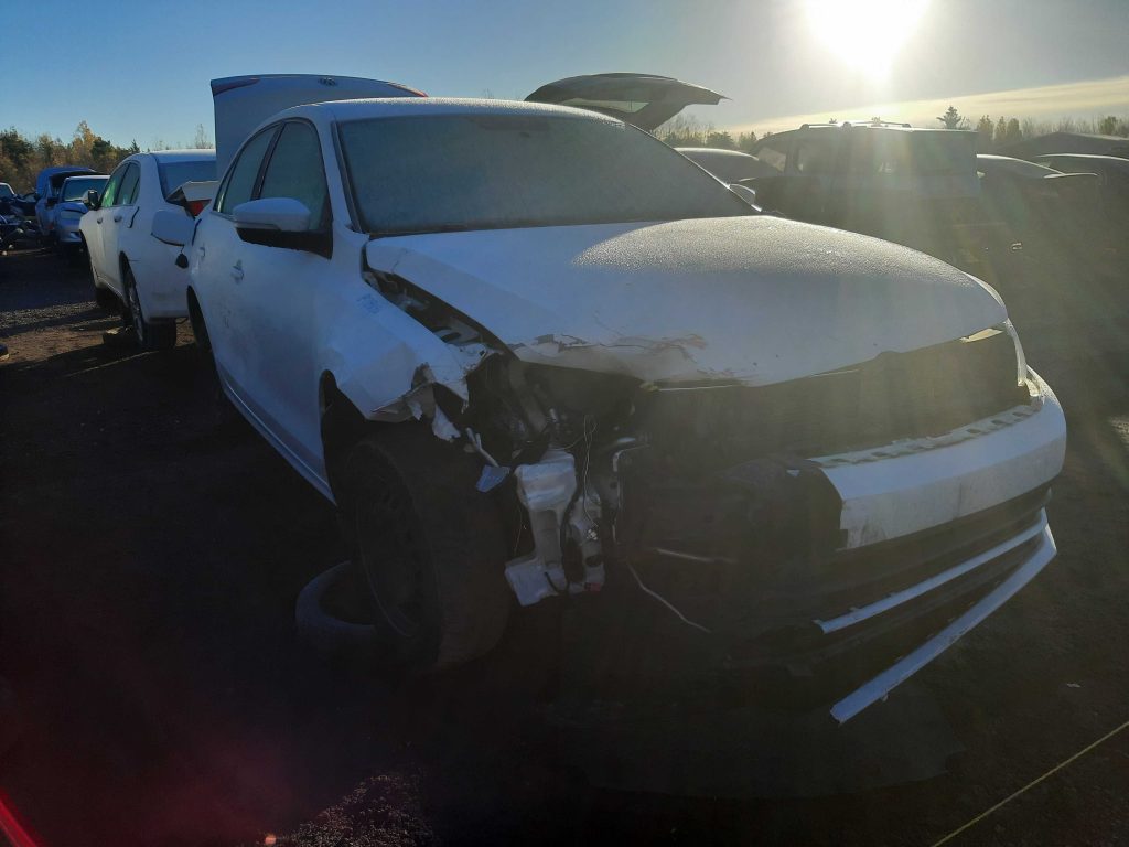 VOLKSWAGEN JETTA 2016