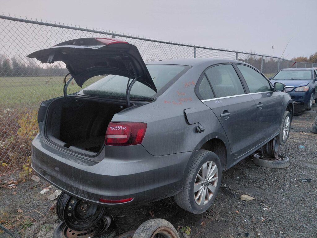 VOLKSWAGEN JETTA 2016