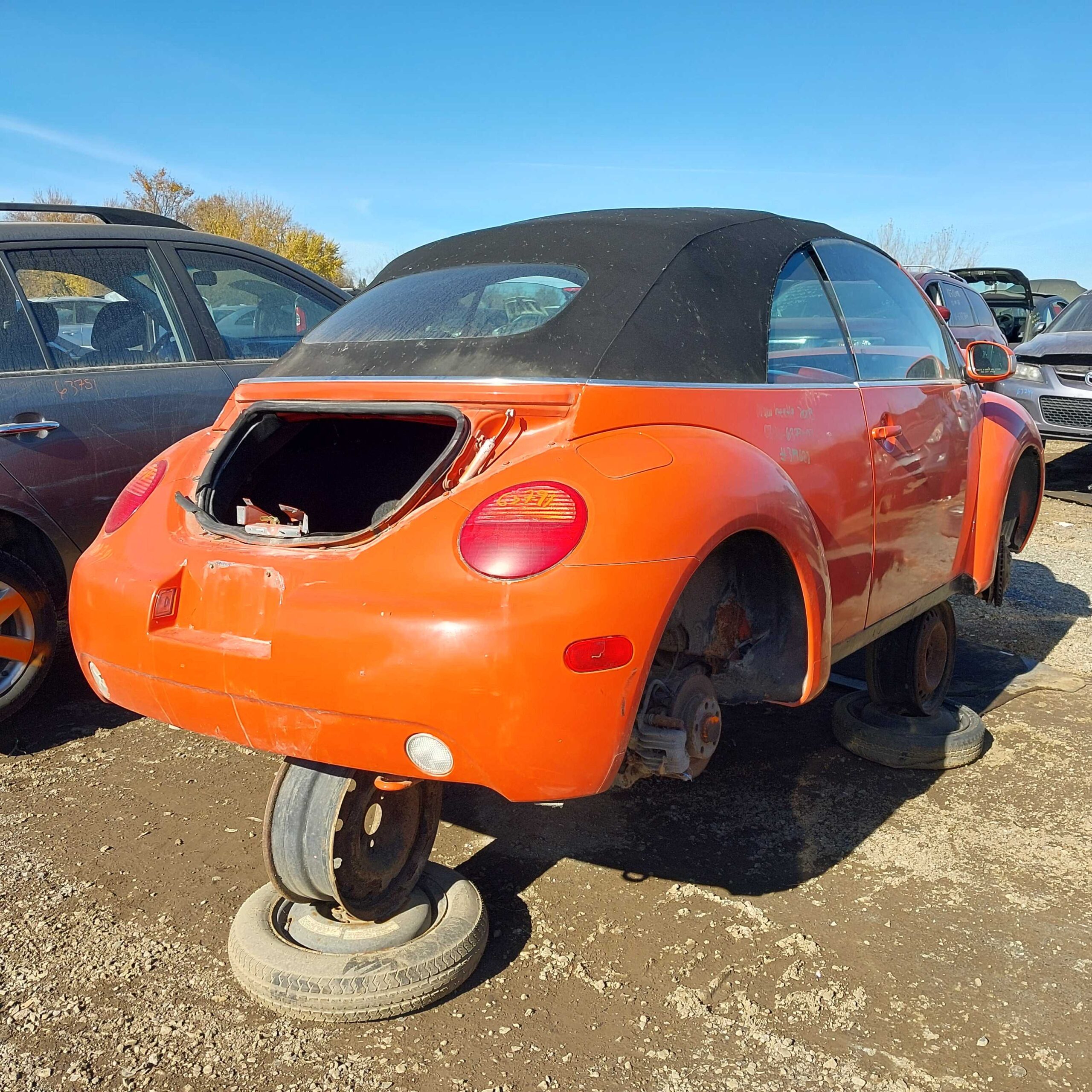VOLKSWAGEN NEW BEETLE 2003