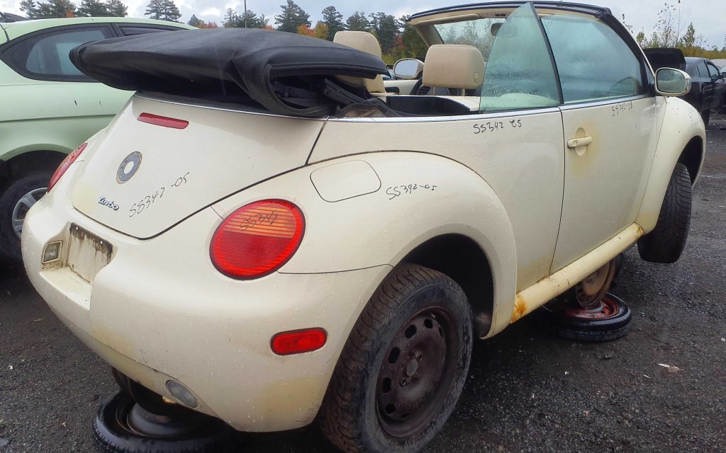 VOLKSWAGEN NEW BEETLE 2005