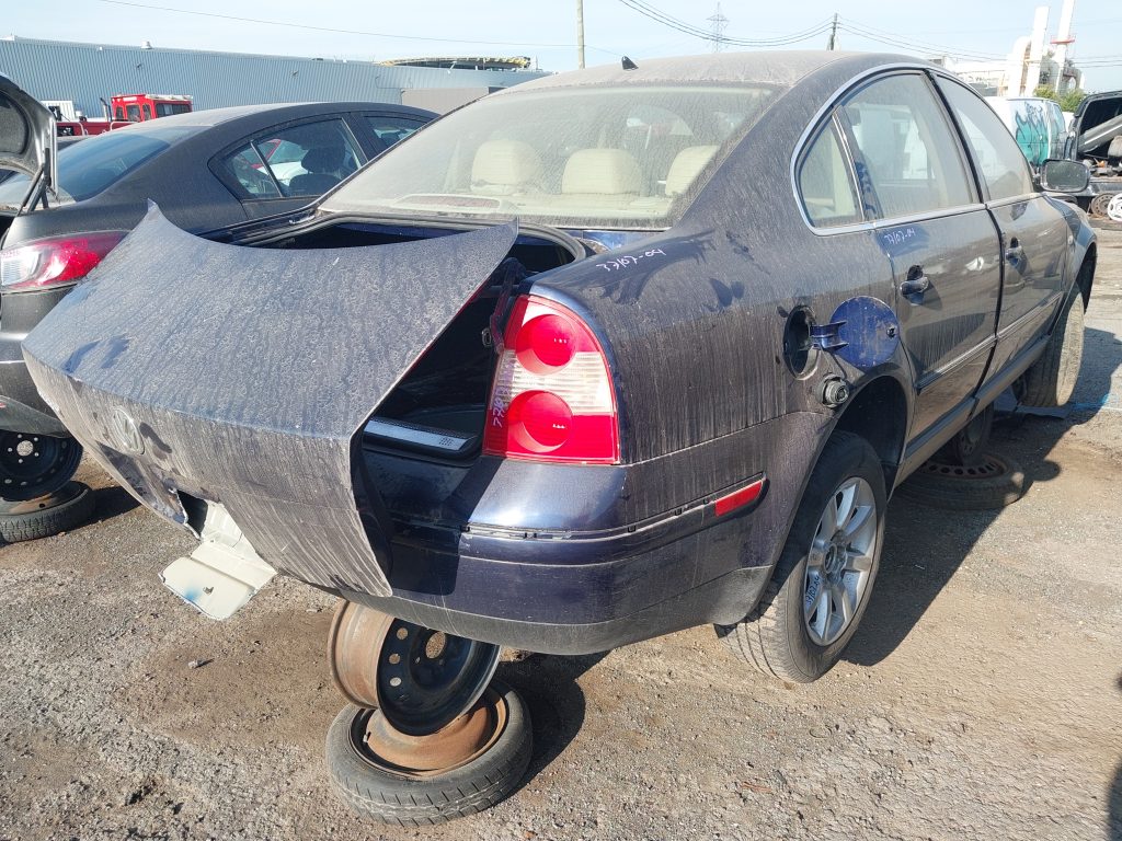 VOLKSWAGEN PASSAT 2004