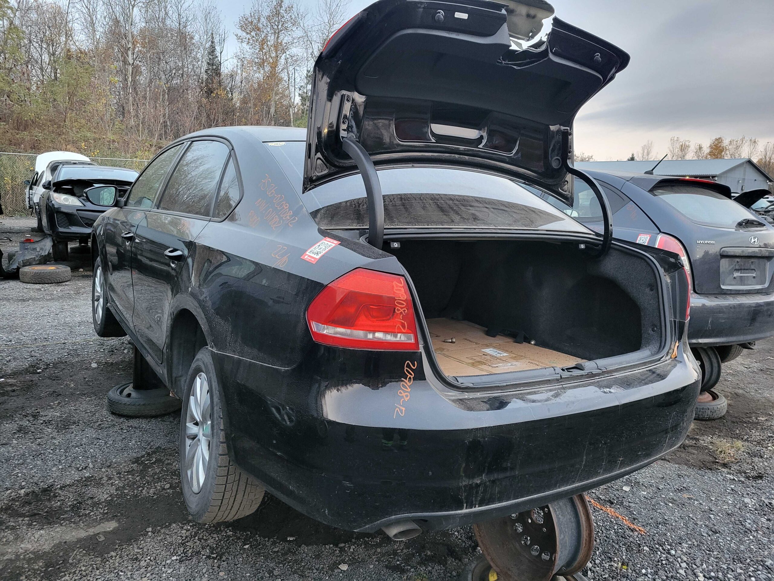 VOLKSWAGEN PASSAT 2012