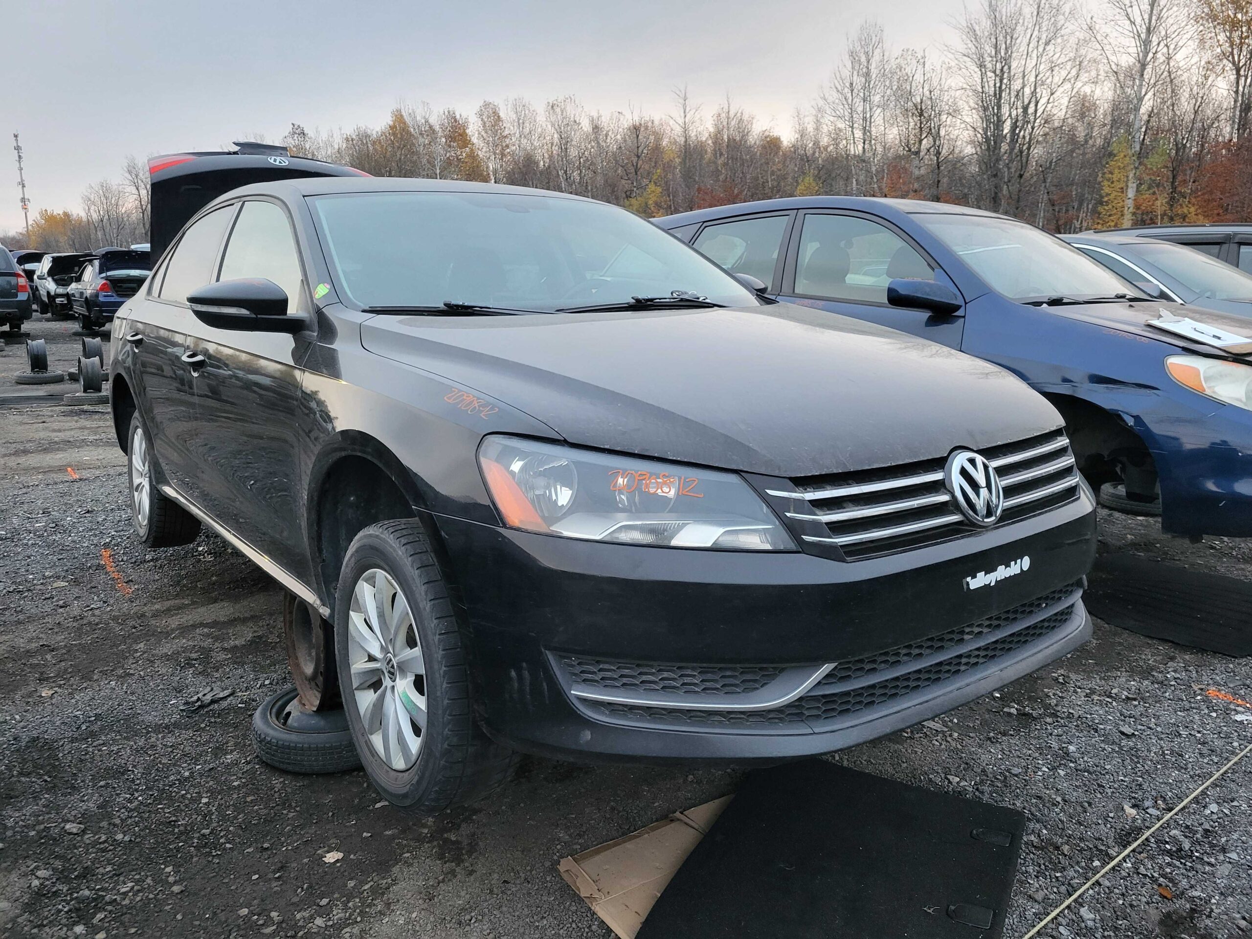 VOLKSWAGEN PASSAT 2012