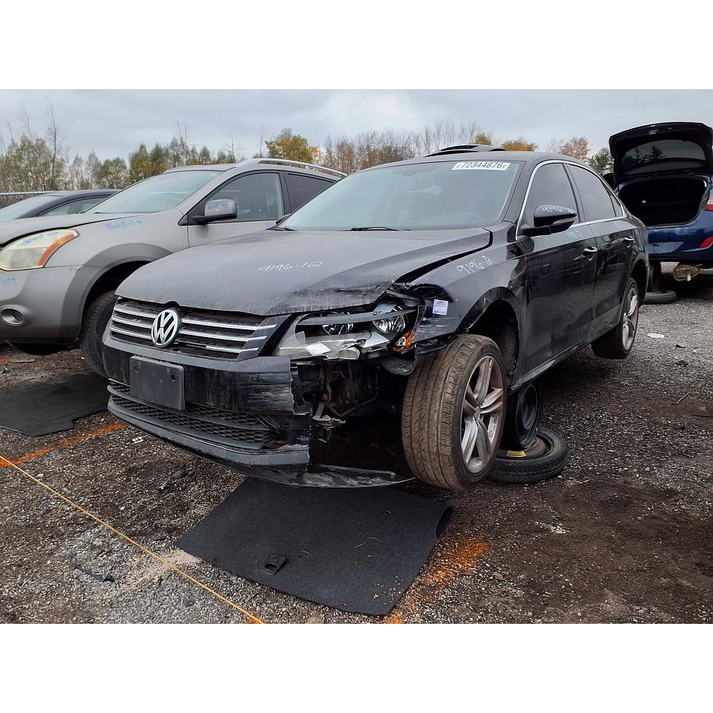 VOLKSWAGEN PASSAT 2012