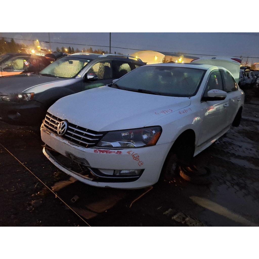 VOLKSWAGEN PASSAT 2013