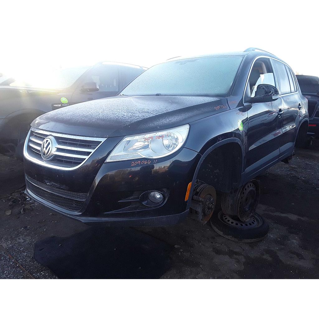 VOLKSWAGEN TIGUAN 2011