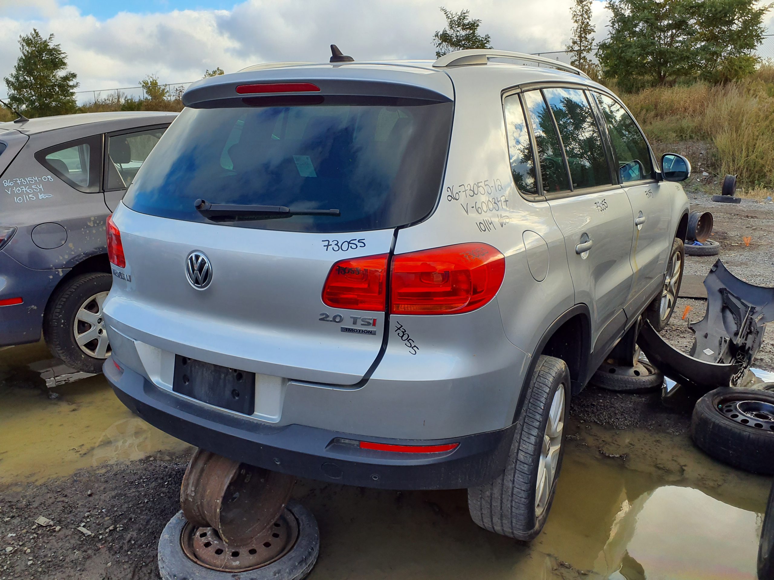 VOLKSWAGEN TIGUAN 2012