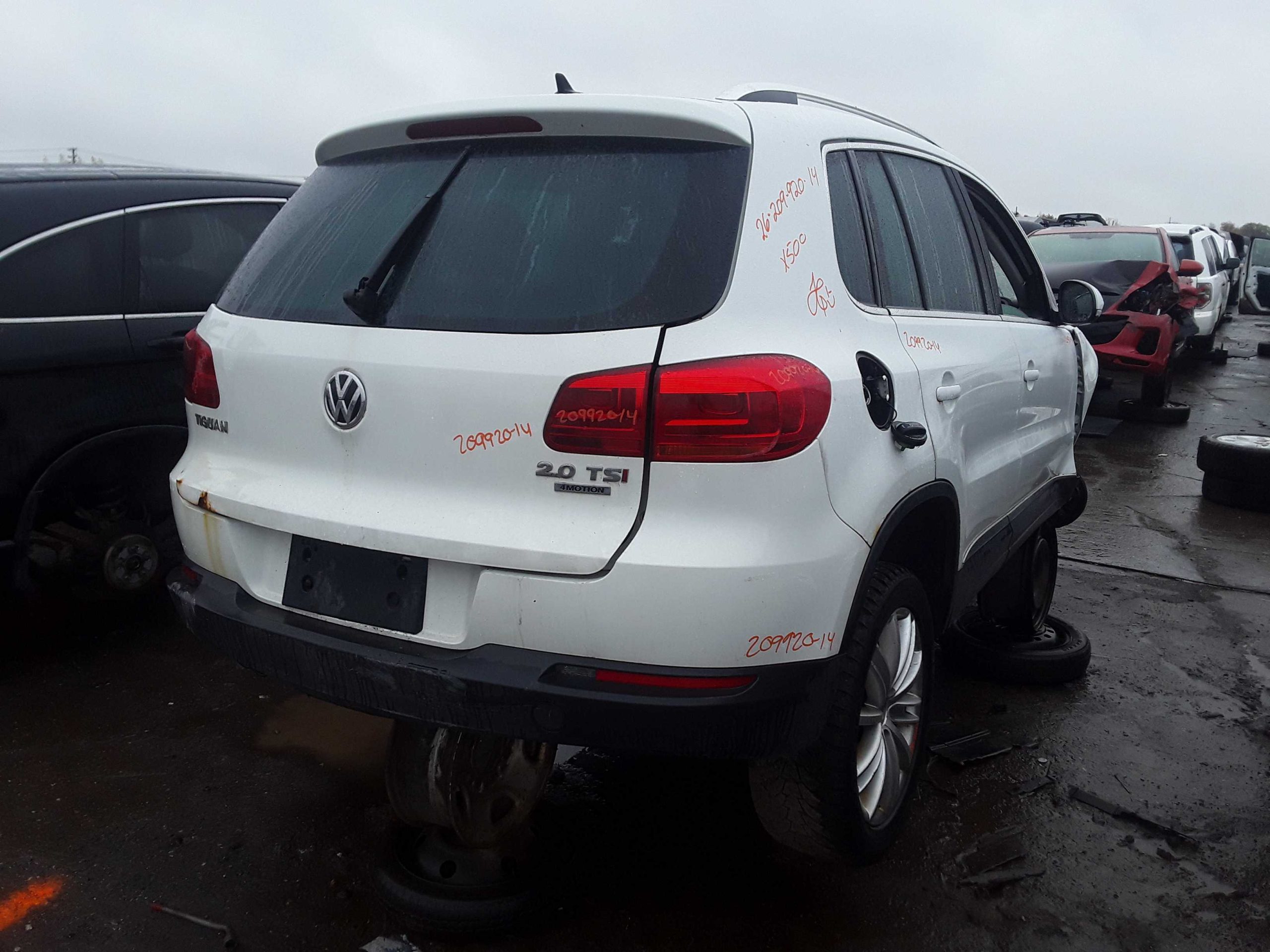 VOLKSWAGEN TIGUAN 2014