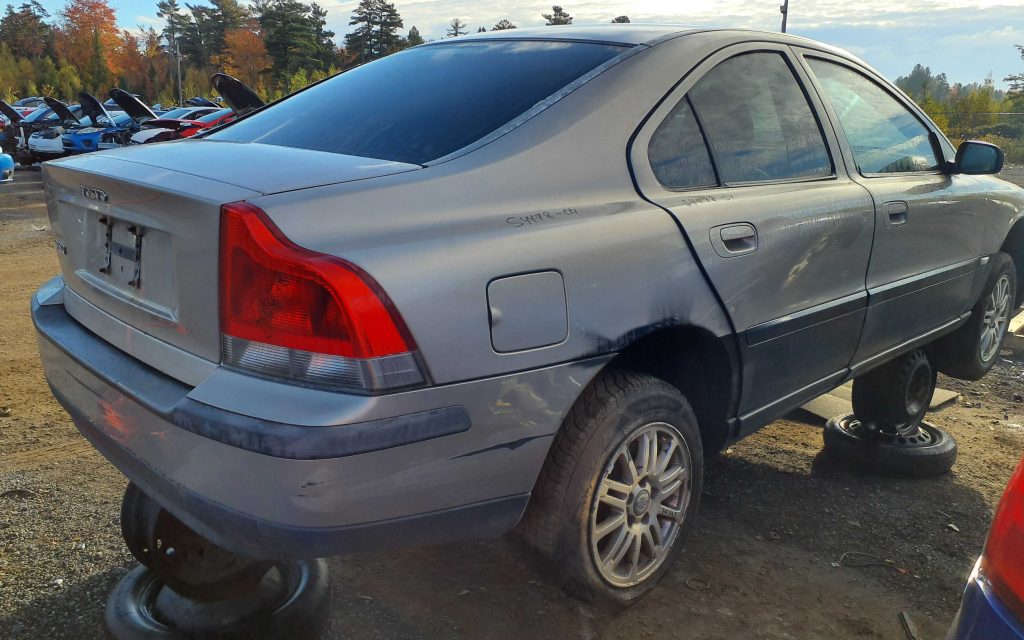 VOLVO S60 2004