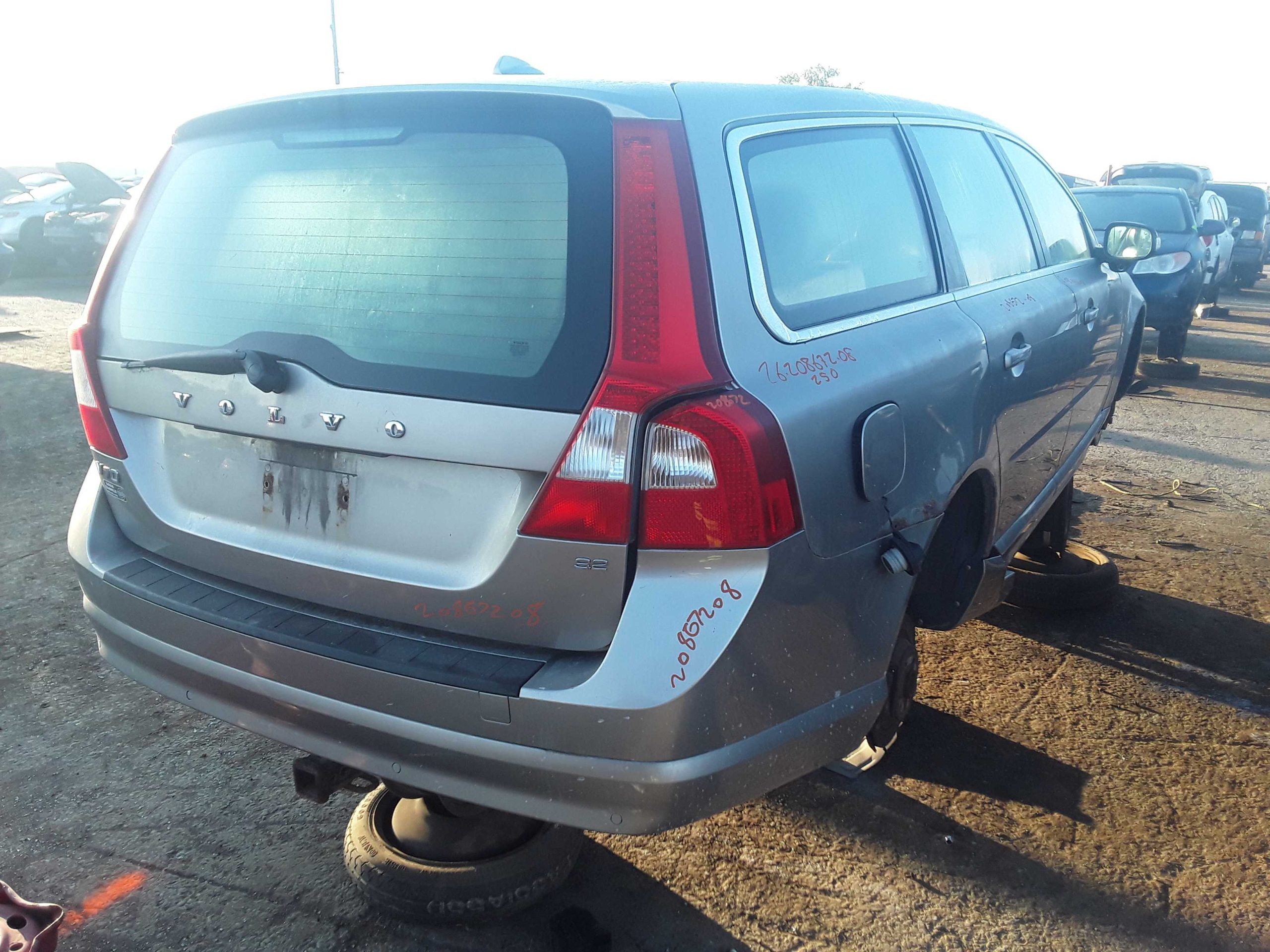 VOLVO V70 2008