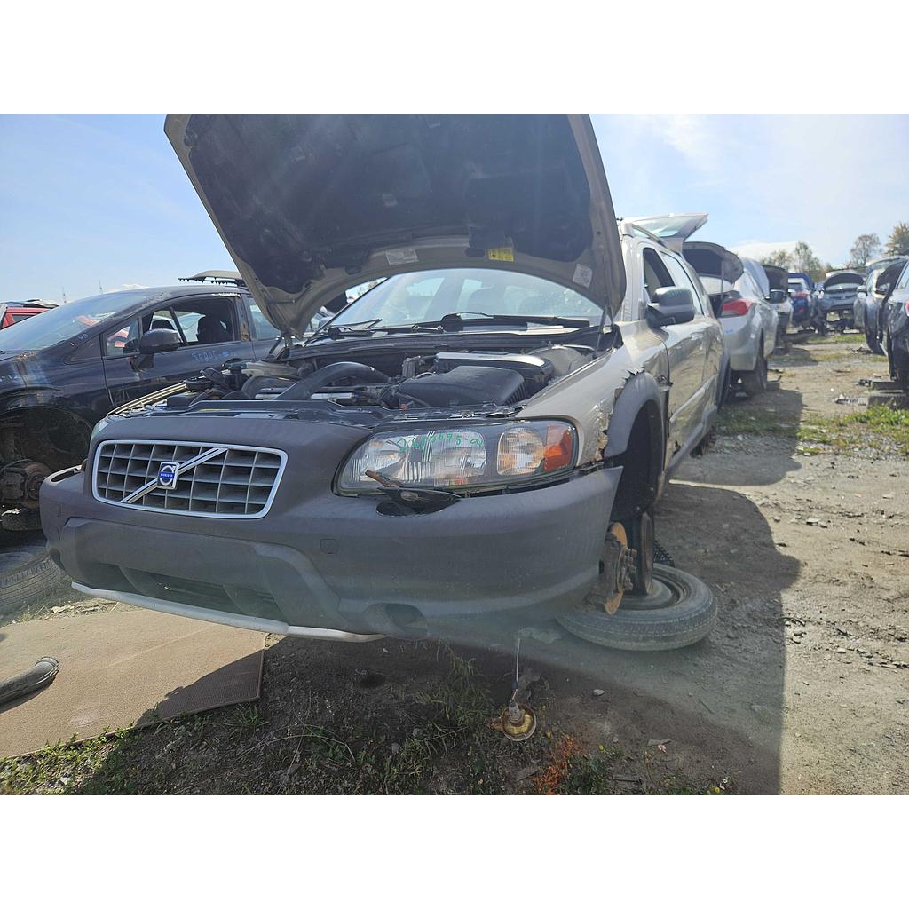 VOLVO XC70 2004