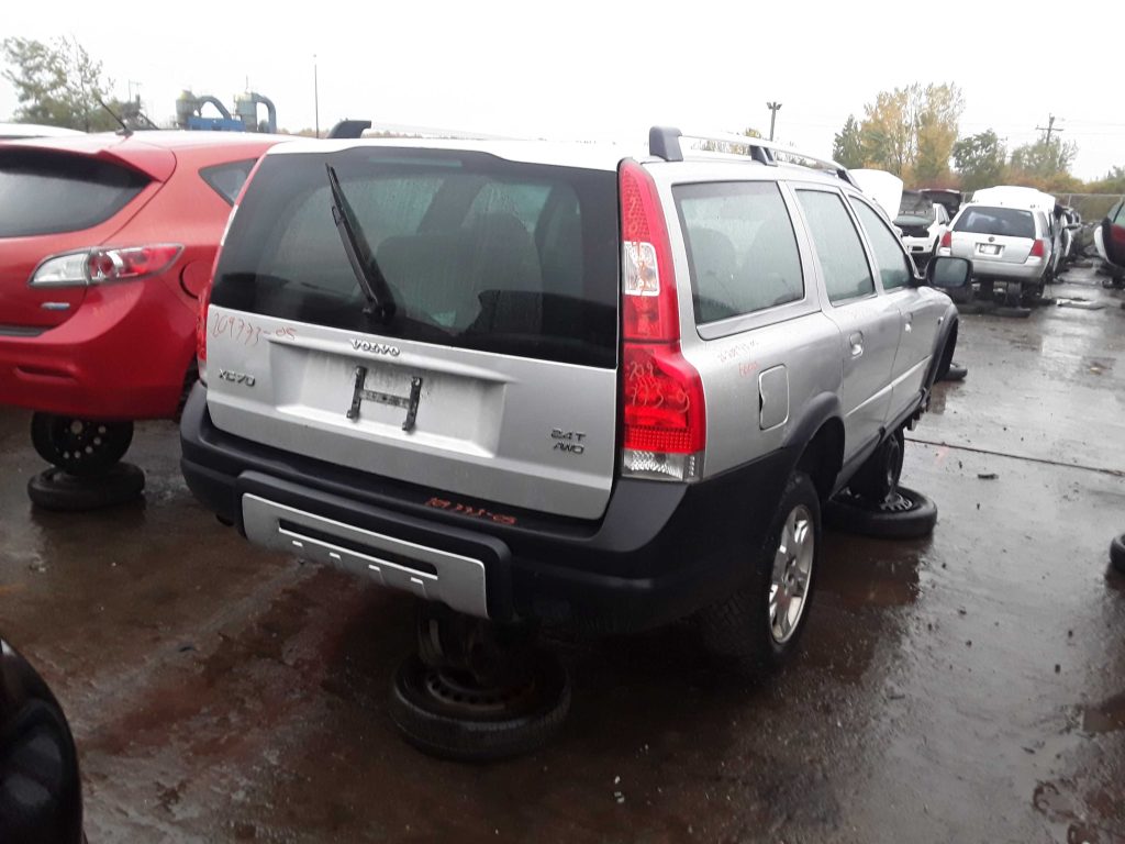 VOLVO XC70 2005