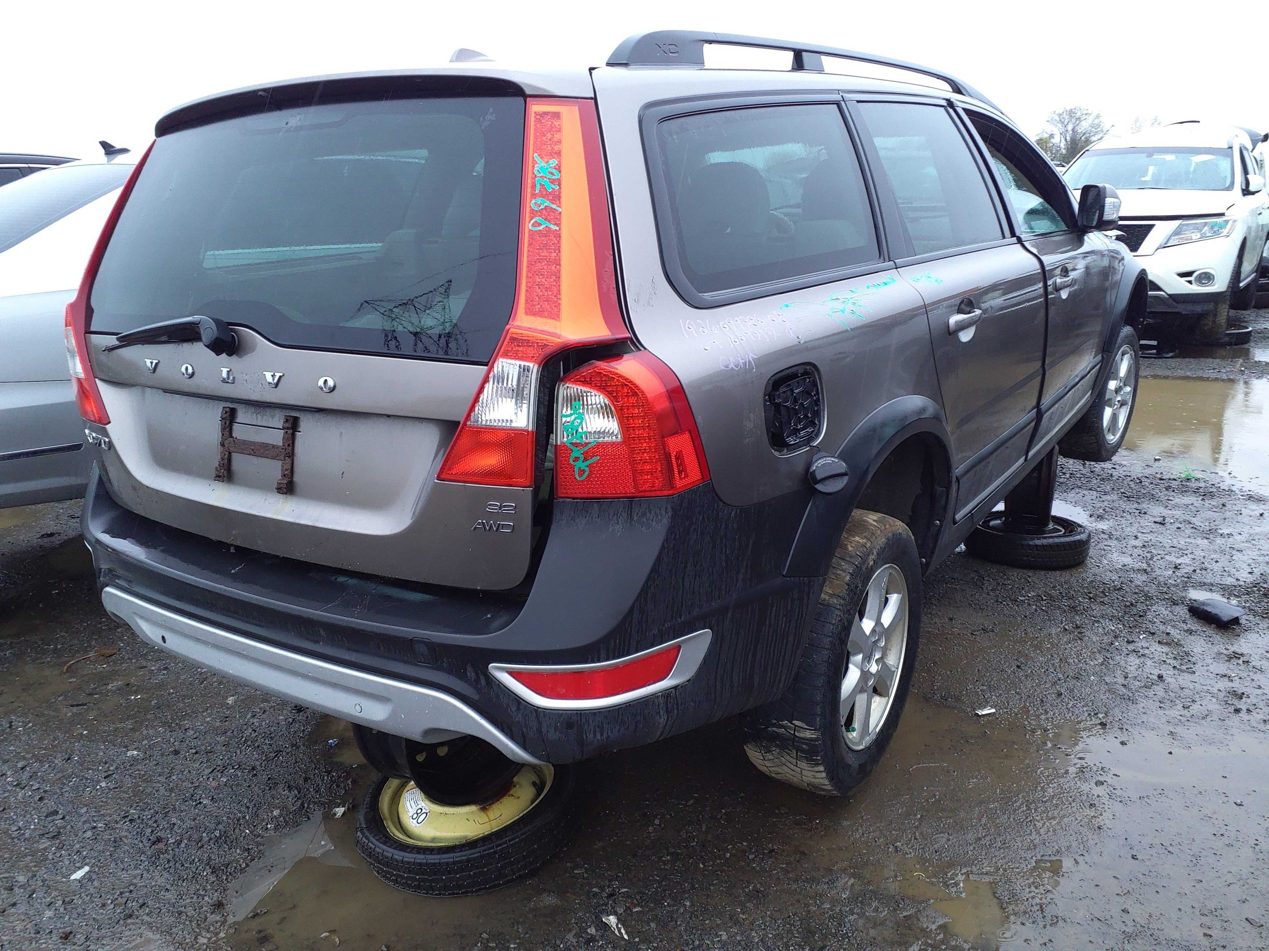 VOLVO XC70 2008