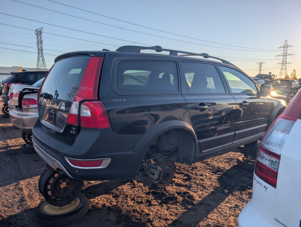 VOLVO XC70 2010