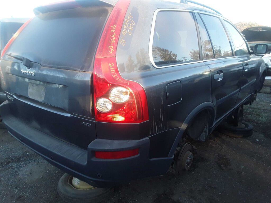 VOLVO XC90 2005